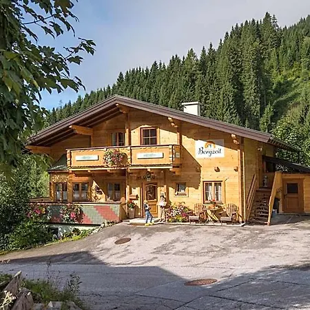 Bergzeit Han/Misafirhane 3*
