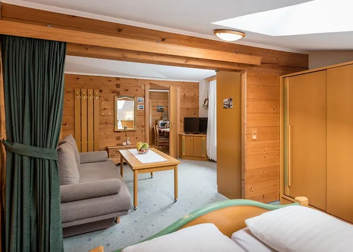 兰德霍斯博格泽特酒店 宾馆 3*